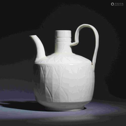 DING KILN WHITE GLAZED ROYAL FOOD DEPT LOTUS PETAL POT