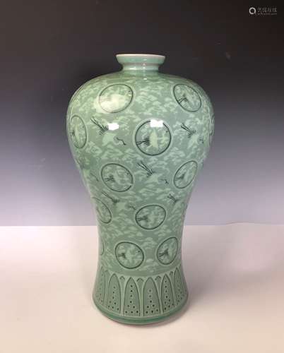 KOREAN GREEN GLAZED PORCELAIN PLUM VASE