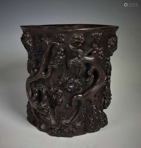 CARVED AGARWOOD 'QILONG' BRUSH POT