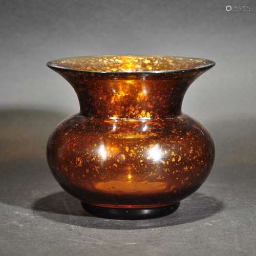 A BEIJING GLASS WITH GOLD SANDS OF ZHADOU