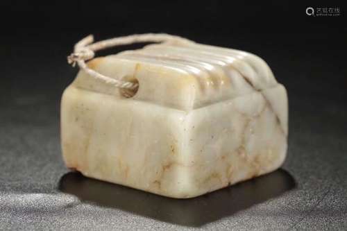 A HETIAN JADE SEAL CHOP