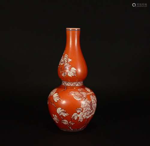 A CORAL RED GOURD VASE, JIQING TANG MARK