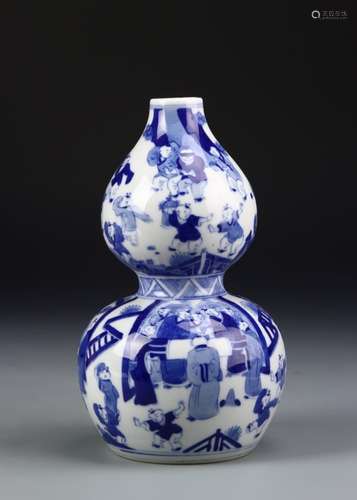 A BLUE AND WHITE DOUBLE GROUD VASE, KANGXI MARK