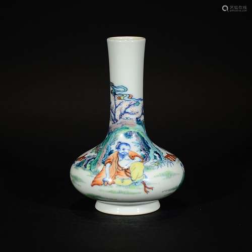 A CHINESE DOUCAI FIGURAL VASE