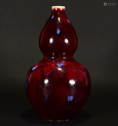 A GLAZED GOURD VASE