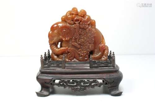 A TIANHUANG SOAPSTONE CARVING ELEPHANT AND BOYS