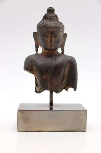 Buste de Bouddha. Thailande, XVIIème siècle \nBronz...;