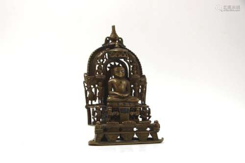 Inde, XVIIIème siècle \n \nStèle votive Jaïn en bron...;