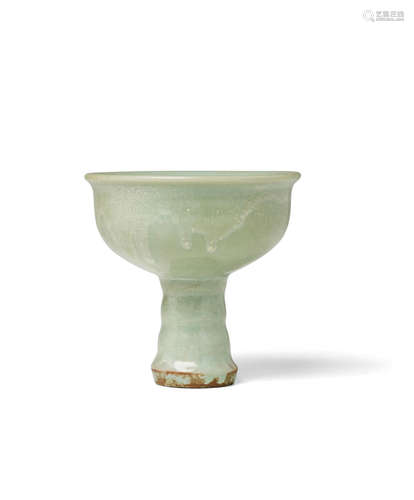 Yuan dynasty A LONGQUAN CELADON-GLAZED STEMCUP