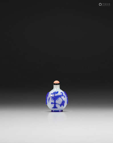 1750-1820 A blue overlay 'snowflake' glass snuff bottle