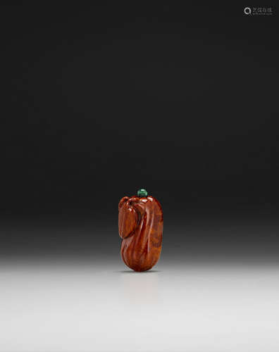 1750-1820 A baltic root amber snuff bottle