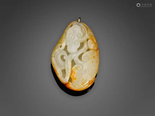 Qing dynasty A white and russet jade 'bat and lingzhi' pebble