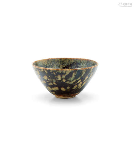 Southern Song dynasty A JIZHOU 'PAPERCUT' AND 'TORTOISESHELL-GLAZED' BOWL