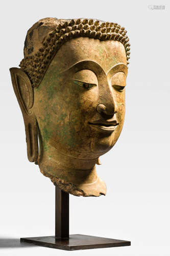 THAILAND, CIRCA 16TH CENTURY A LARGE COPPER ALLOY HEAD OF BUDDHA