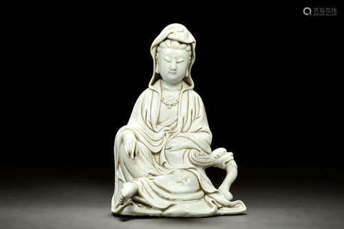 BLANC DE CHINE DEHUA CARVED GUANYIN FIGURE