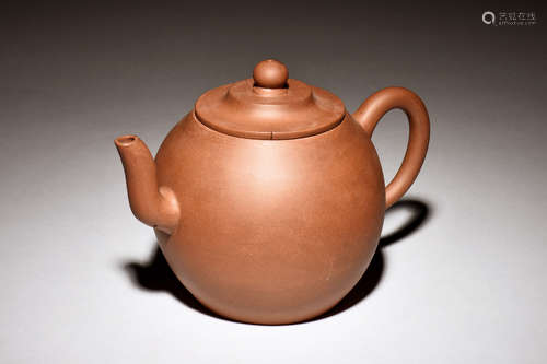 YIXING ZISHA ROUND TEAPOT