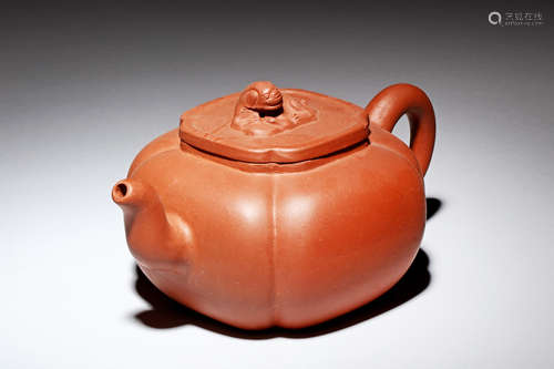 YIXING ZISHA 'MYTHICAL BEAST' LOBED TEAPOT