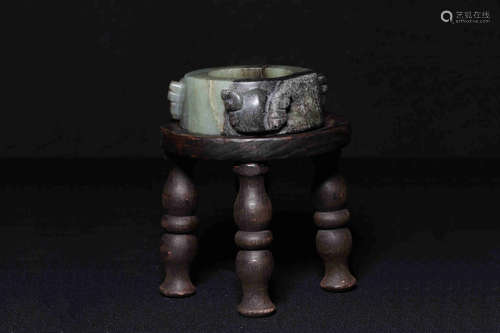 JADE CARVED 'ANIMALS' BANGLE ORNAMENT WITH STAND