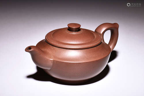 YIXING ZISHA TEAPOT