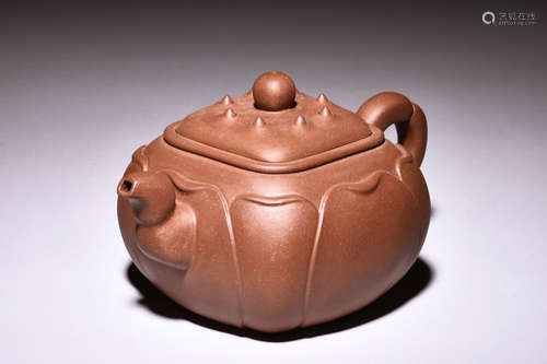 YIXING ZISHA 'LOTUS' TEAPOT