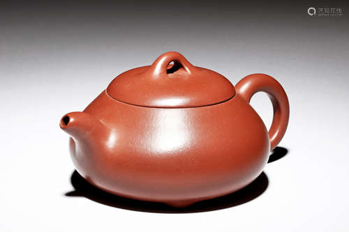 YIXING ZISHA TRIPOD TEAPOT