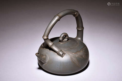 YIXING ZISHA 'BAMBOO' TEAPOT WITH LIFTING HANDLE