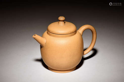 YIXING ZISHA ROUND TEAPOT