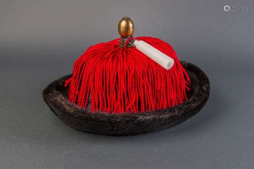 A Winter Hat Belonged to Feng Wei Qun the Manchu aristocrat in the
middle of the Qing Dynasty.