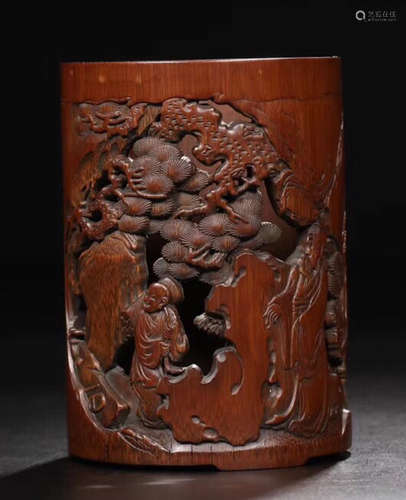 A BAMBOO CARVED CHARACTER PATTERN PEN HOLDER