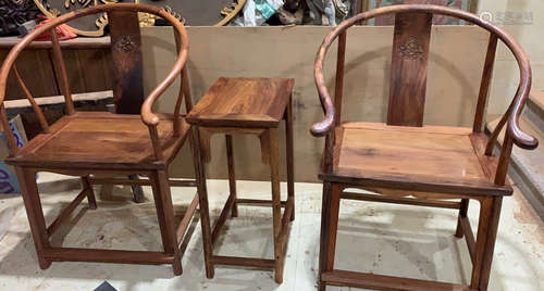 SET HAINAN HUANGHUALI WOOD CARVED CHAIR AND TABLE