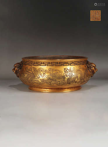 A GILT BRONZE CASTED LION SHAPED EAR CENSER