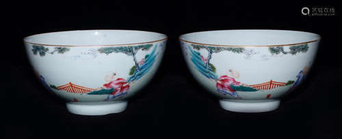 PAIR FAMILLE ROSE CHARACTER STORY PATTERN BOWLS