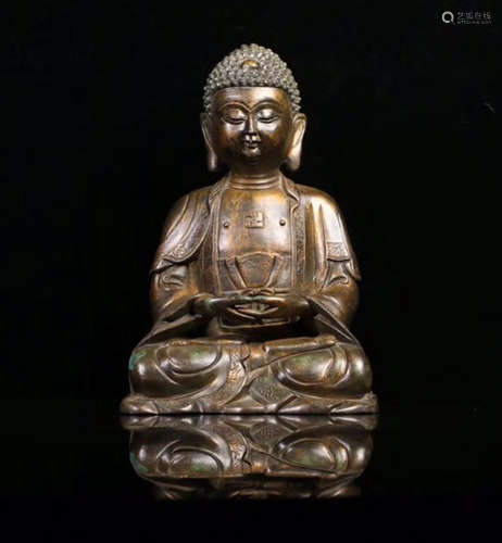 A TIBETAN GILT BRONZE SAKYAMUNI BUDDHA