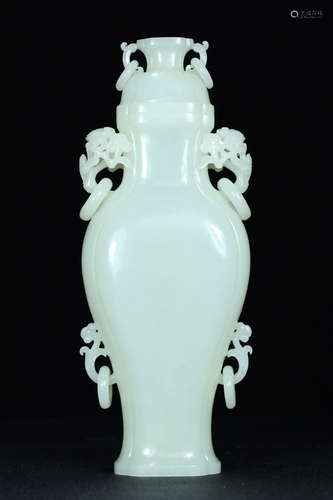 A HETIAN JADE CARVED GANODERMA SHAPED BOTTLE