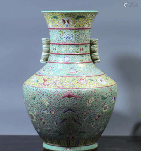 A FAMILE-ROSE VASE