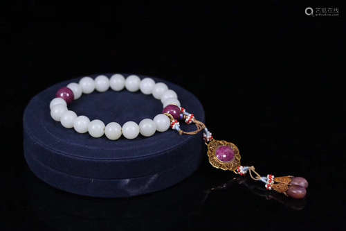 A 18 HETIAN JADE BEADS STRING BRACELET