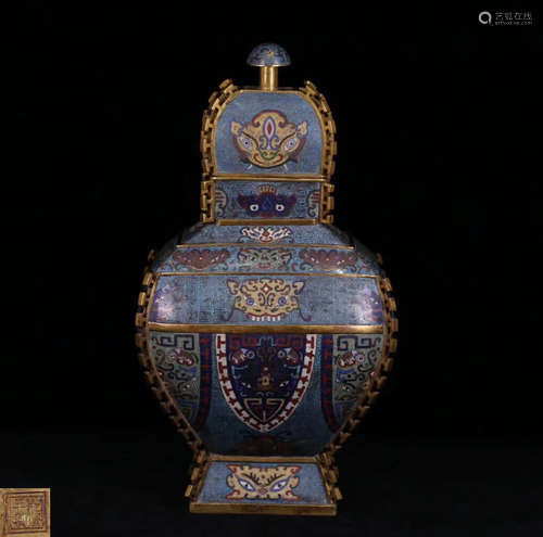 A CLOISONNE ENAMELED BEAST PATTERN VASE