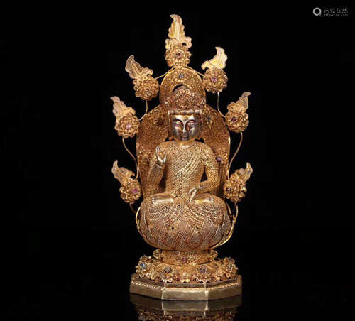 A FINE SILVER GILT BUDDHA