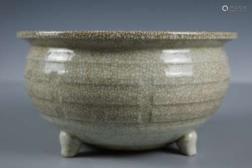 A Guanyao Type Bowl