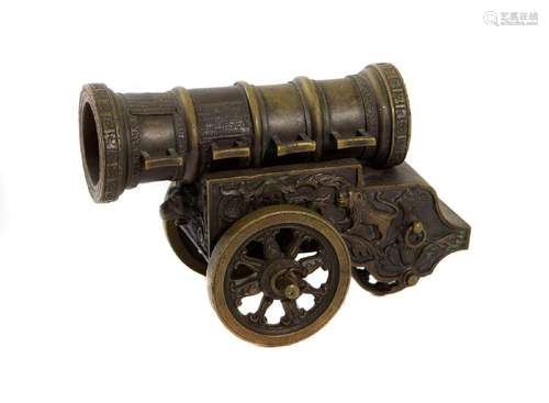 RUSSIAN MINIATURE BRONZE TSAR CANNON, 19TH C.