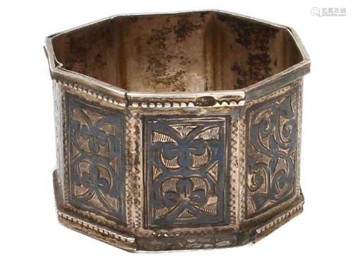 IMPERIAL RUSSIAN SILVER AND NIELLO NAPKIN RING