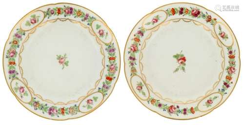 (2x) Decorated porcelain plates.