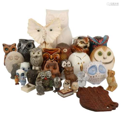Collection of owls.