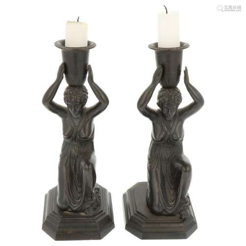 (2x) Candlesticks.