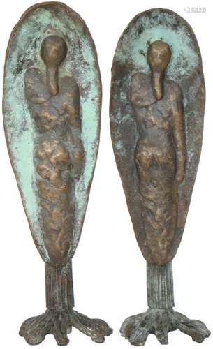 (2x) Bronze candlesticks.