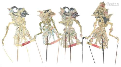 (4x) Wayang dolls.