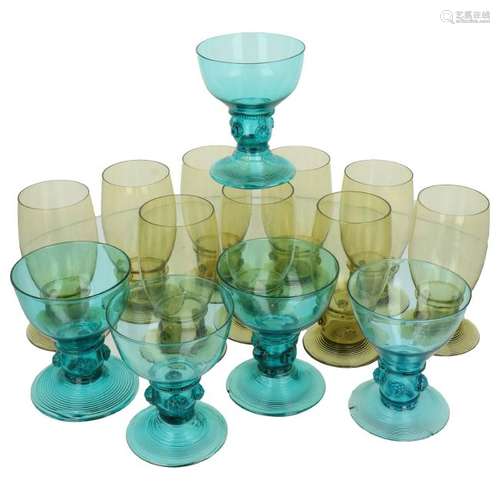 (14) Stemware glasses.