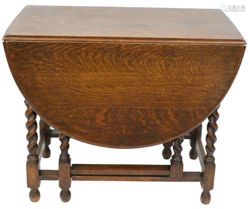 Gateleg table.