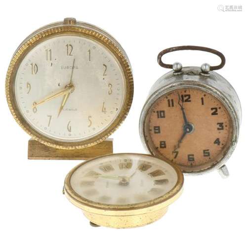 (3) -Piece lot alarms.