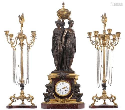 Magnifique garniture de cheminée Napoléon III en bronze doré et marbre griotte [...]